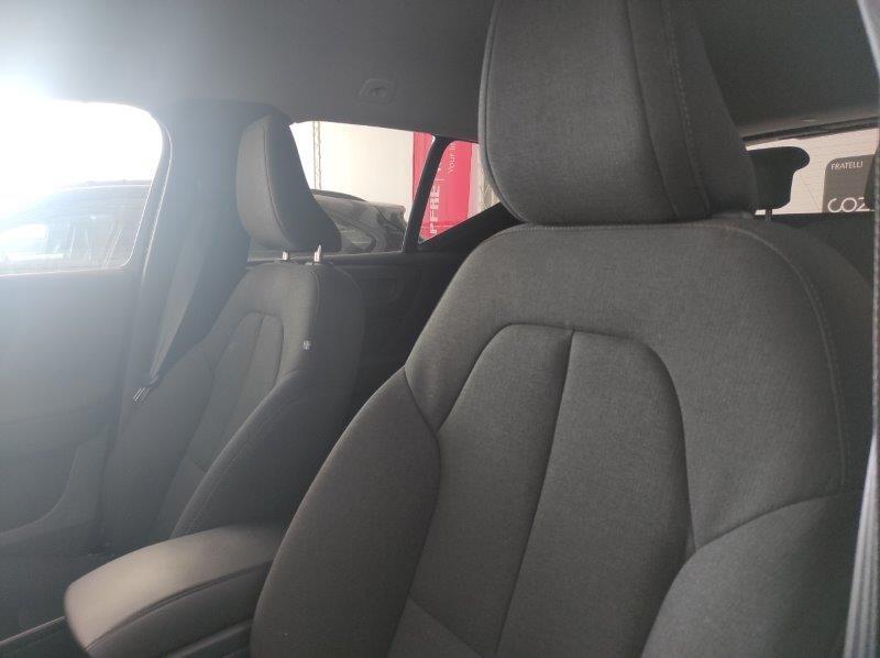 VOLVO XC40 (2017-->) - XC40 B3 automatico Essential