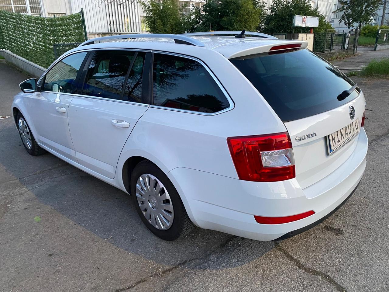 Skoda Octavia 2.0 DSG WAGON STILE 110kW