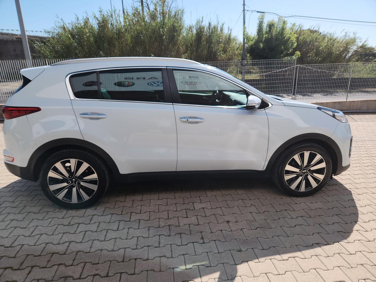Kia Sportage TETTO APRIBILE