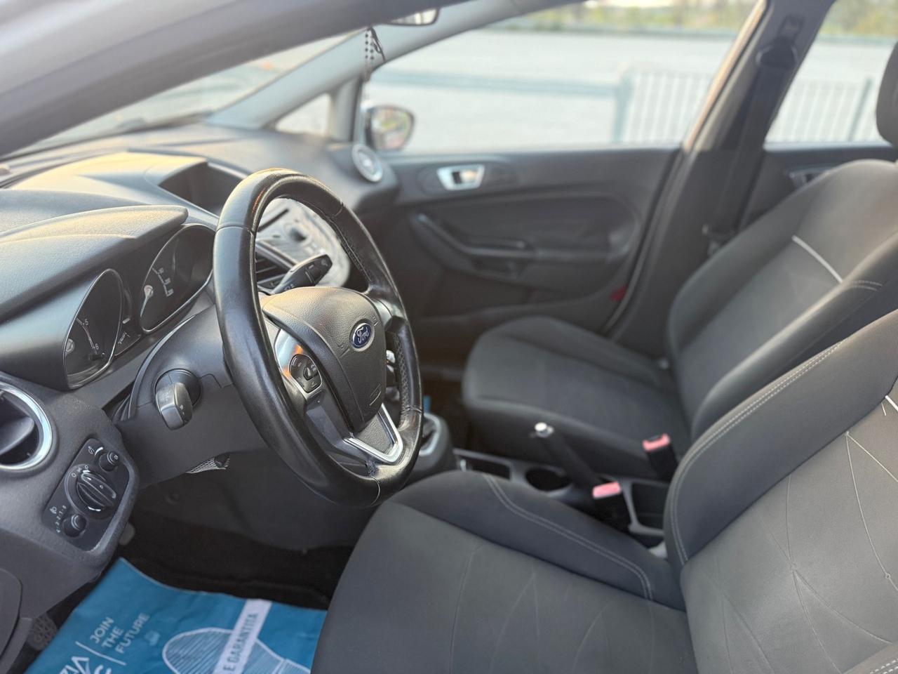 Ford Fiesta 1.5 TDCi 75CV