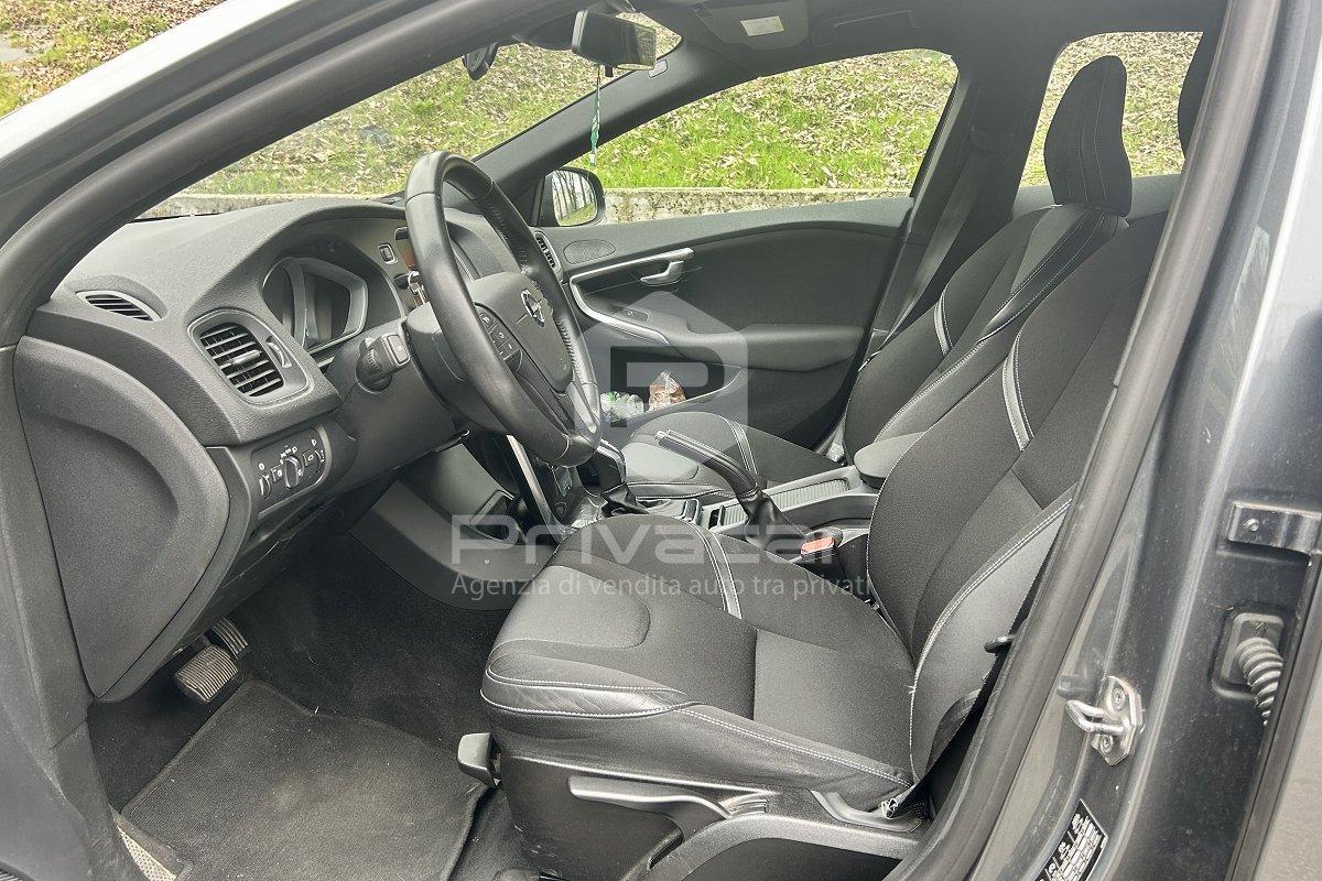 VOLVO V40 D2 Geartronic Business