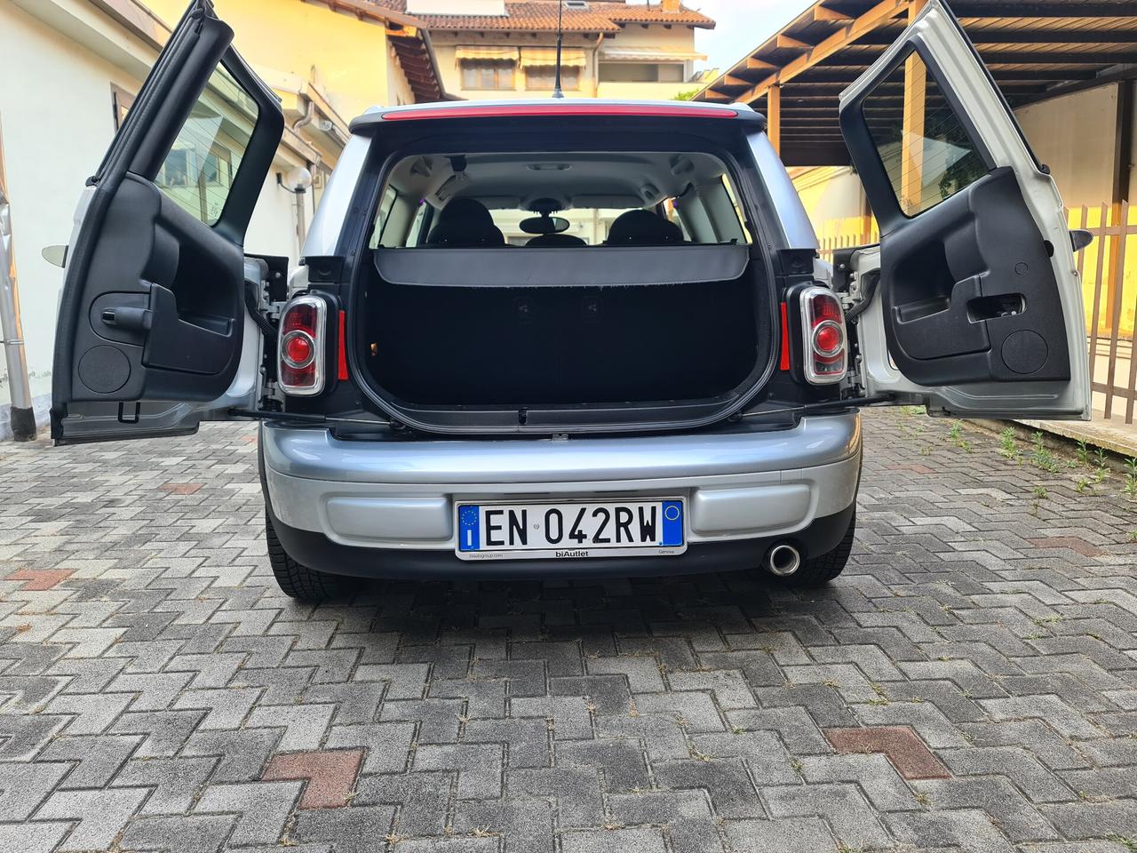 Mini Cooper D Clubman Aut. - km certif.