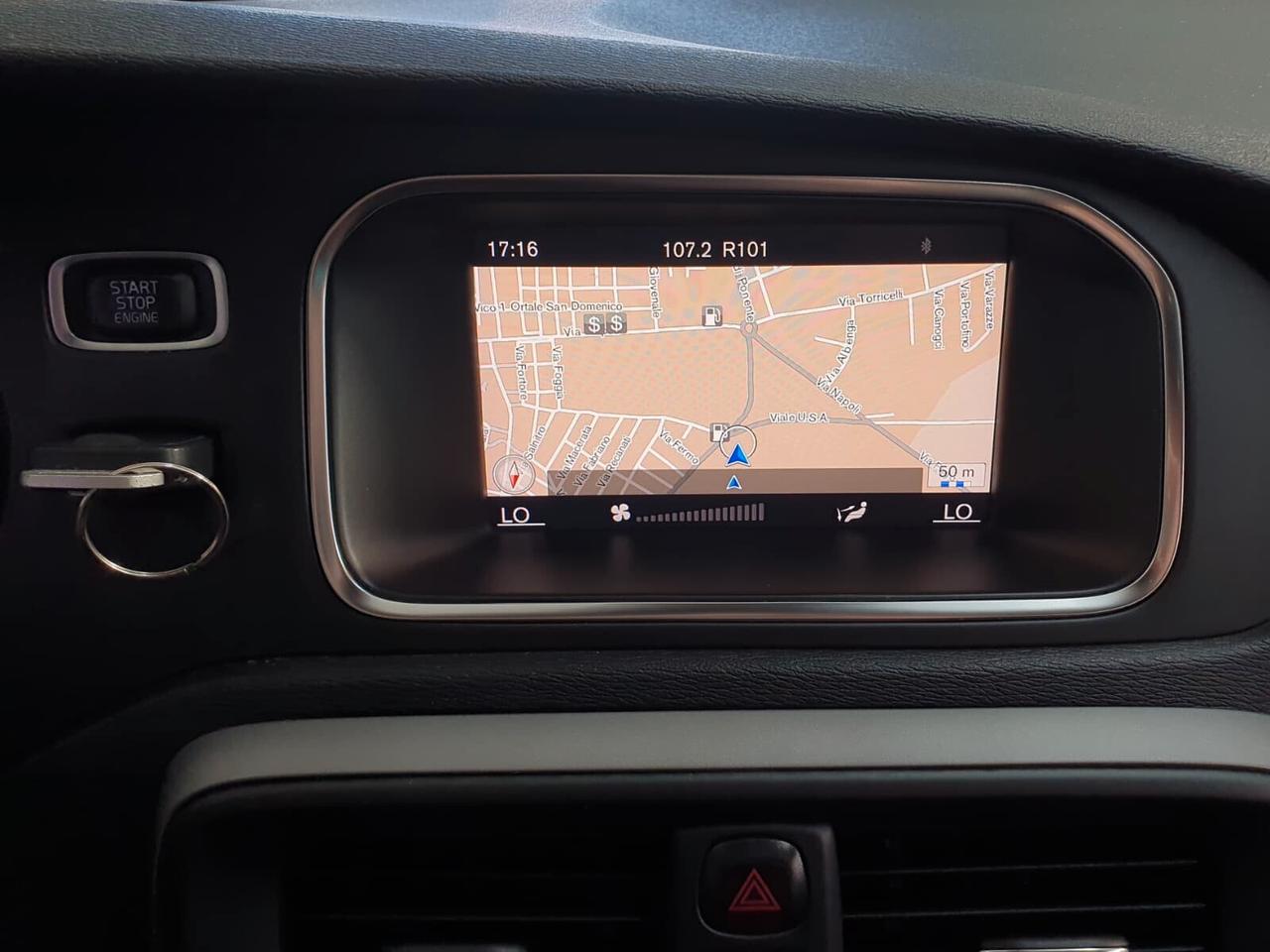 Volvo V40 D2 2.0 Geartronic 120cv R-design 2019