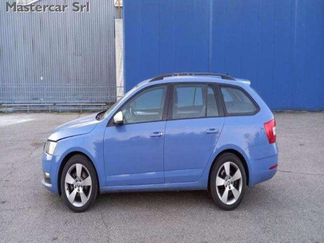 SKODA Octavia Wagon 2.0 tdi Executive 150cv - GB478WW