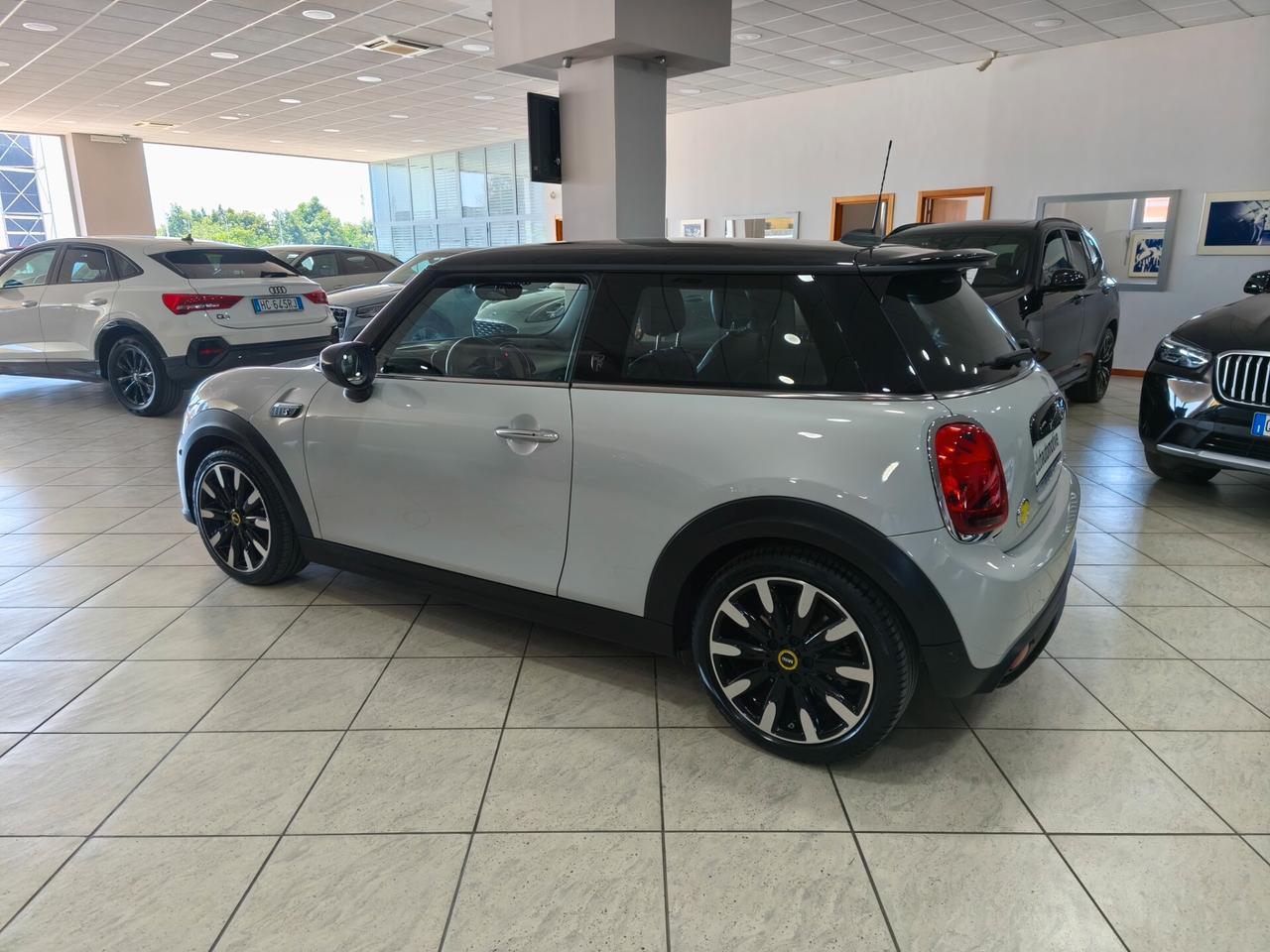 Mini Full Electric Cooper SE Yours