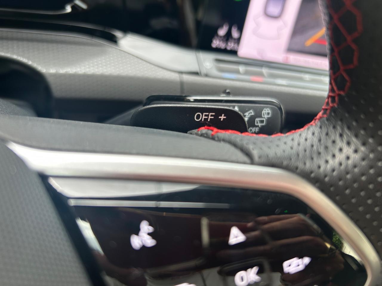 Volkswagen Golf GTI 2.0 TSI DSG