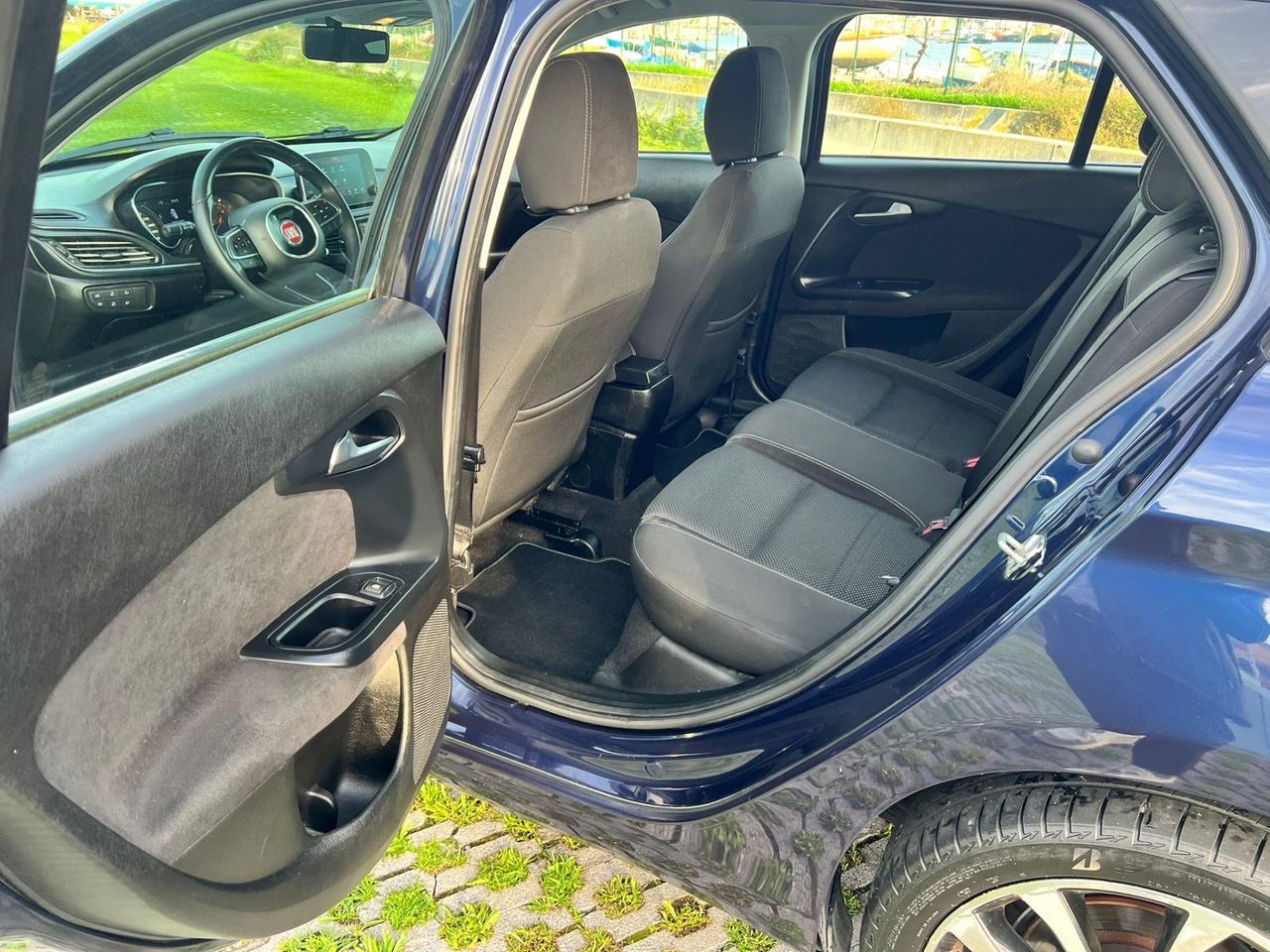 Fiat Tipo 1.3 Mjt S&S SW Lounge