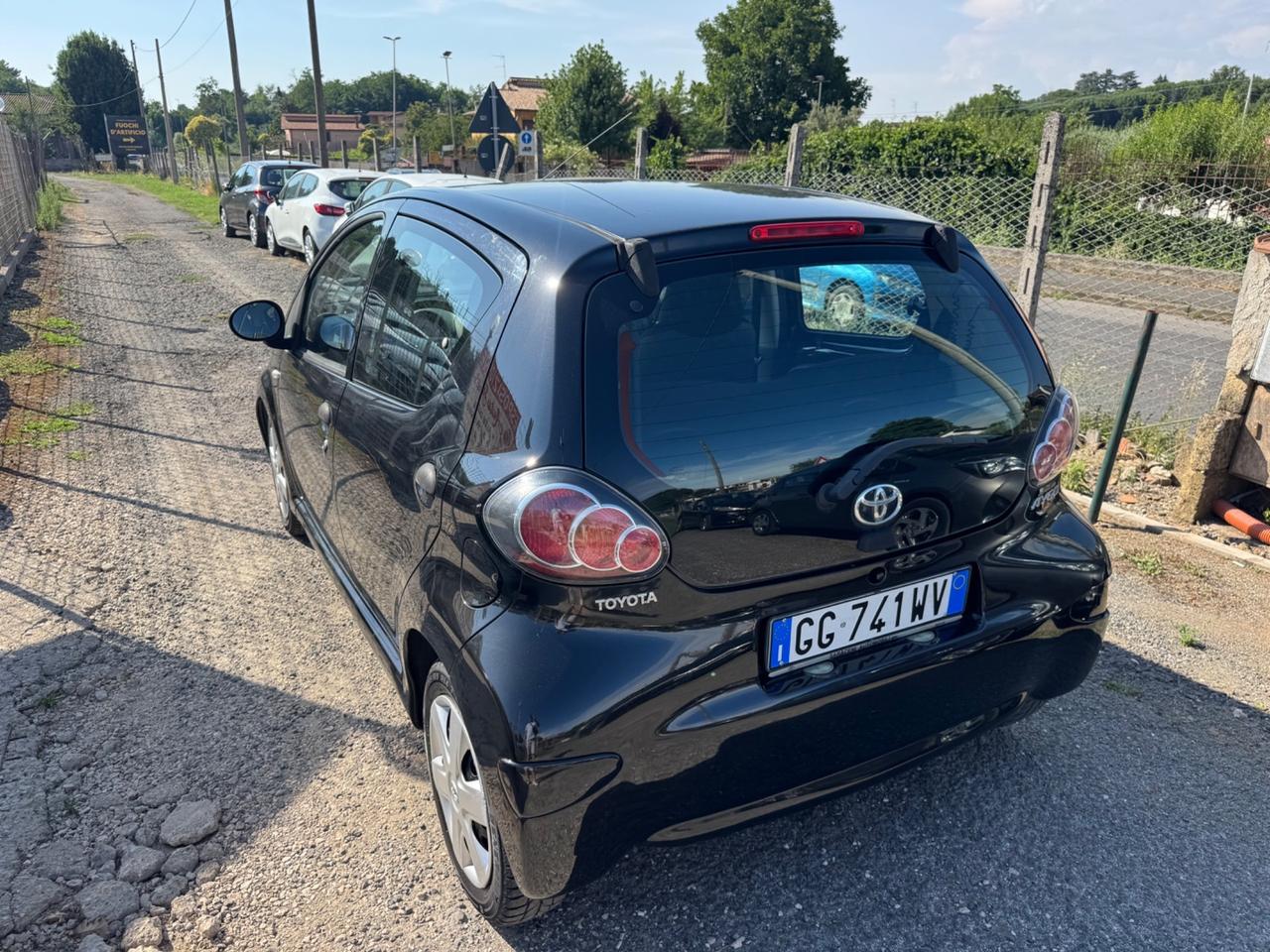 Toyota Aygo 1.0 12V VVT-i 5 porte Sol Red Edition