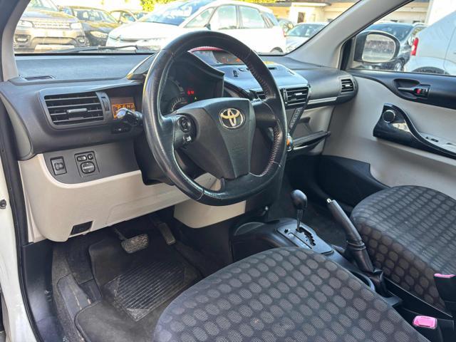 TOYOTA iQ 1.0 CVT Sol