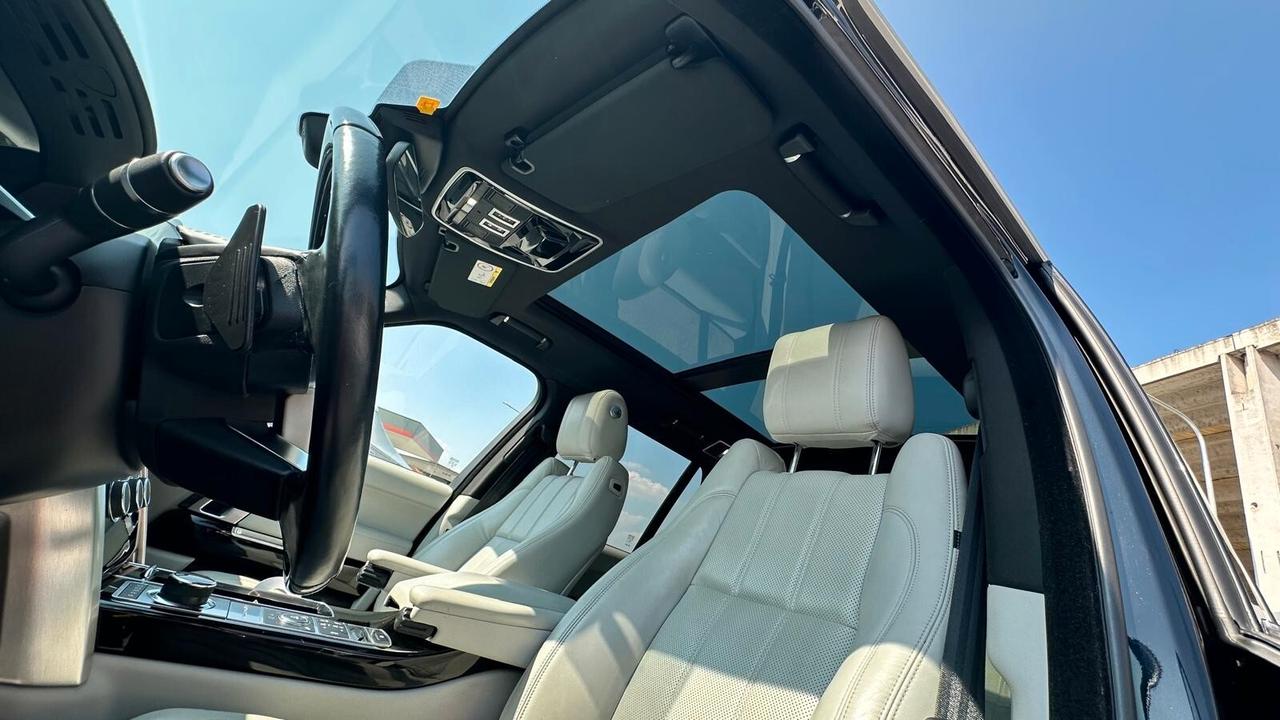 Land Rover Range 4.4 SDV8 Autobiography KM CERTIFICATI-UNICO PROPRIETARIO- SENZA VINCOLO DI FINANZIAMENTO