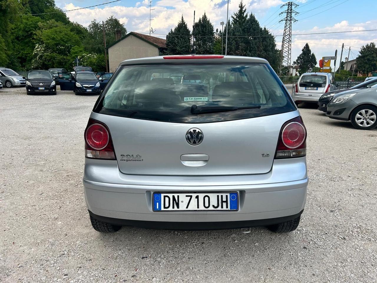VOLKSWAGEN POLO 1.4 80CV 5PORTE OK NEOPATENTATI