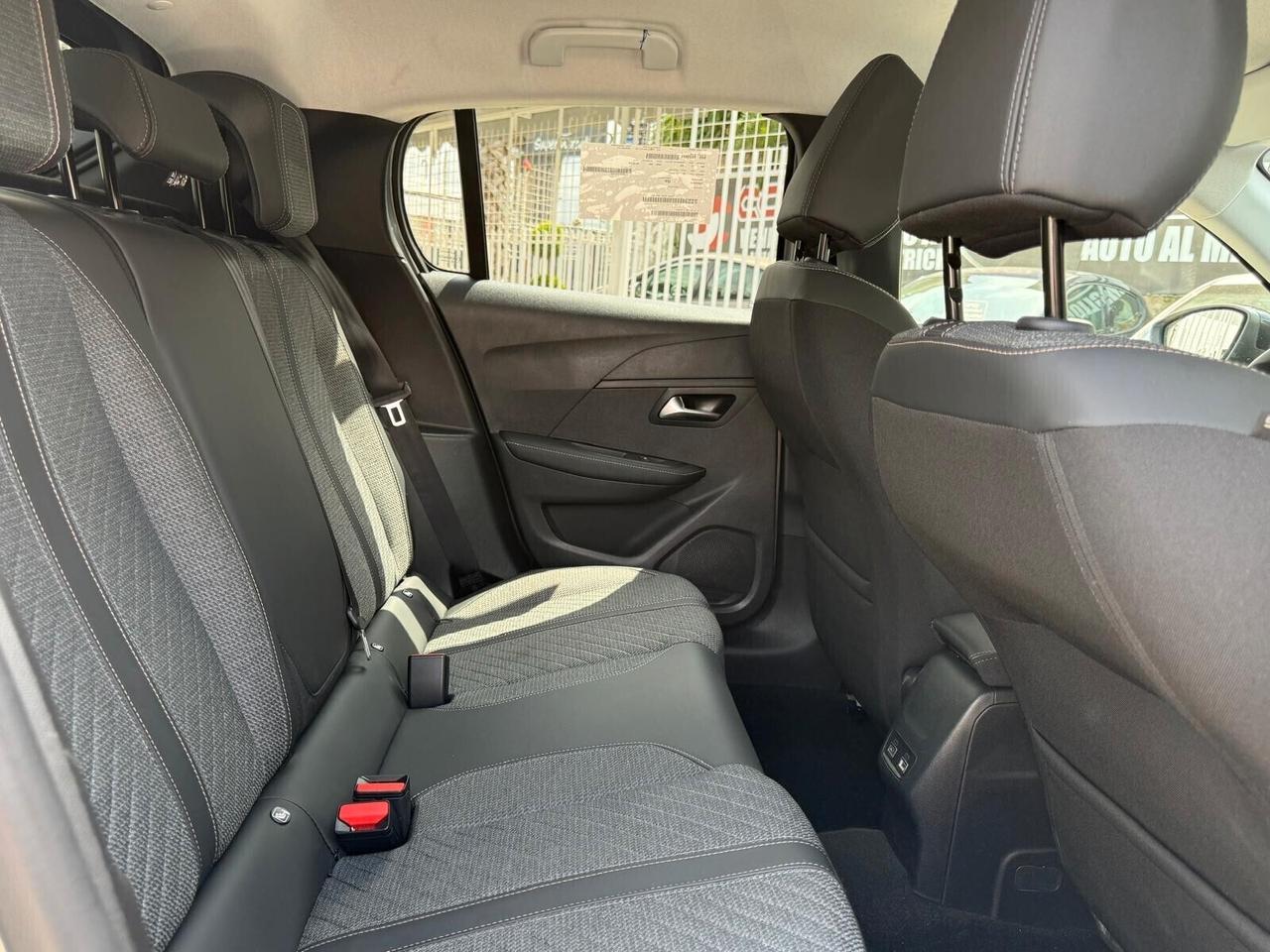 Peugeot 208 1.2 BENZINA 2025 100 Stop&Start Allure 28000KM