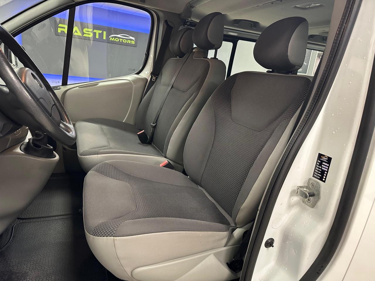 Opel Vivaro 29 2.0 CDTI PC-TN Furgone Vetrato Fap 9 POSTI