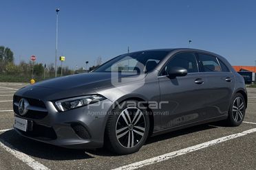 MERCEDES A 180 d Automatic Business