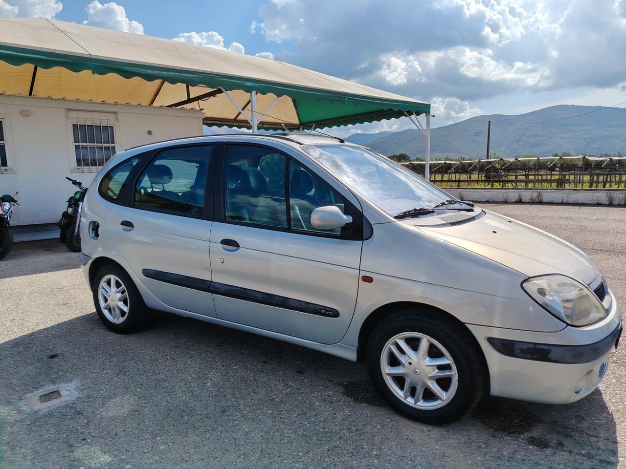 Renault Megane Mégane Scénic 1.9 dTi cat RXT