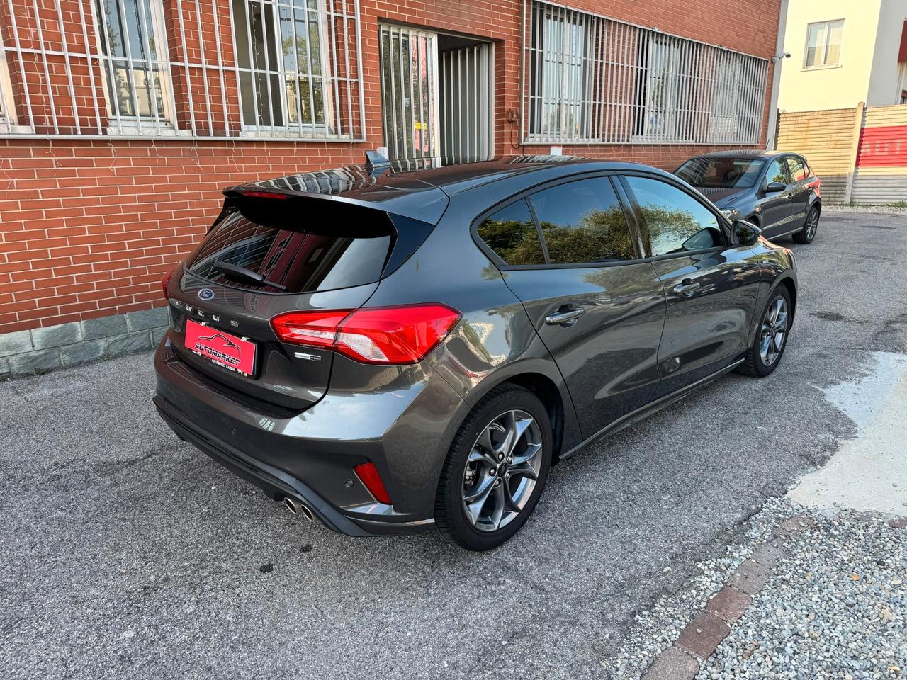 Ford Focus 1.0 EcoBoost Hybrid 125 CV 5p. ST-Line