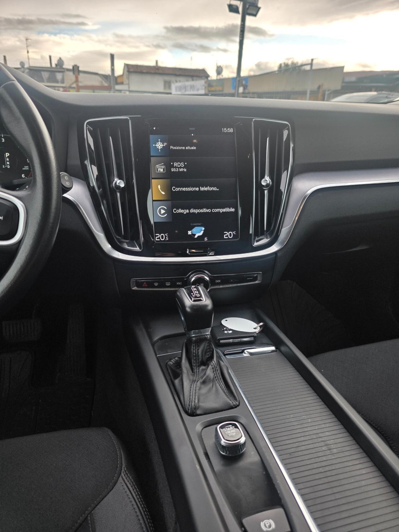 Volvo V60 D3 Geartronic R-design 12 mesi Garanzia