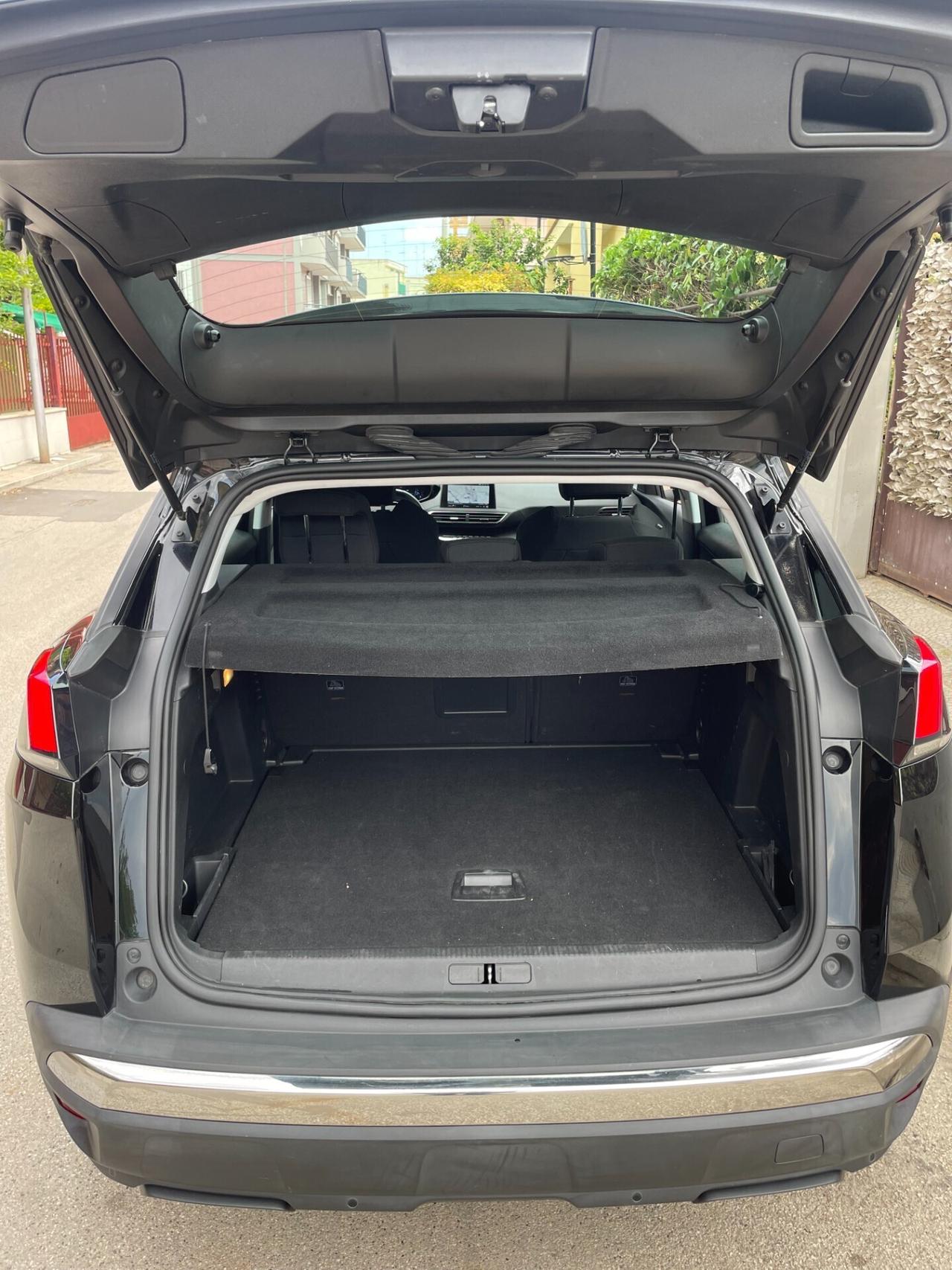 Peugeot 3008 BlueHDi 130 S&S EAT8 Allure