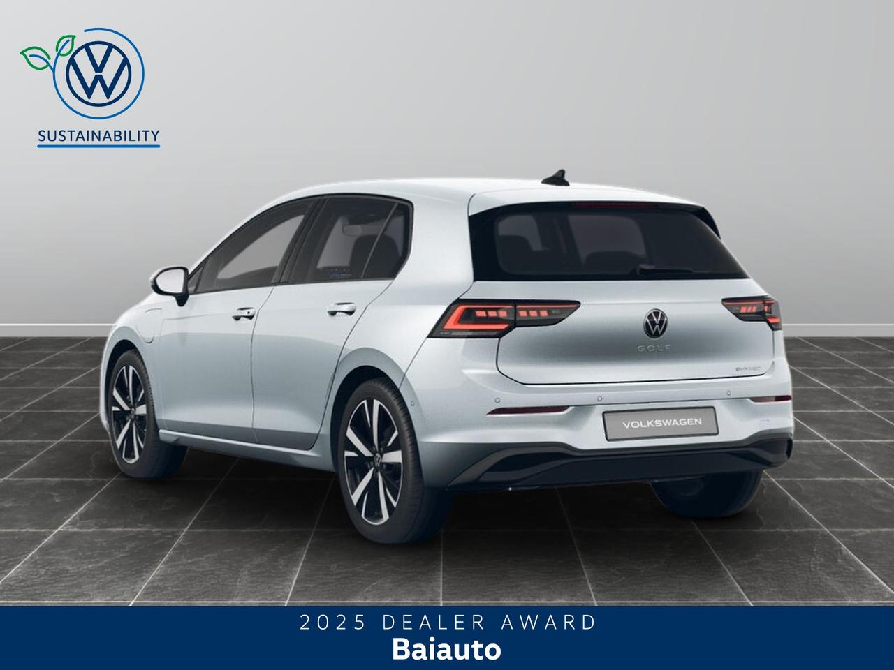 Volkswagen Golf 1.5 tsi ehybrid 204cv life dsg