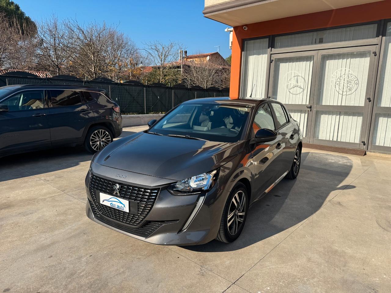 Peugeot 208 Peugeut 5 porte allure