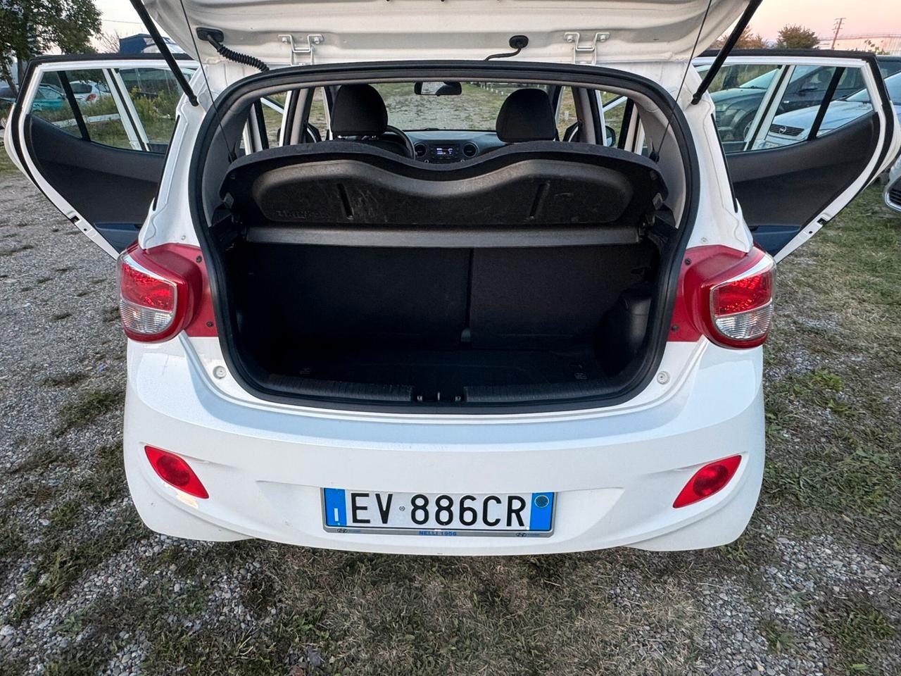 Hyundai i10 1.0 GPL 2014 SOLAMENTE 94.000 KM