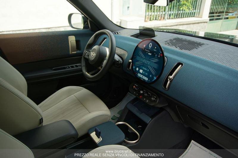 MINI Mini Countryman U25 Mini C Countryman Favoured