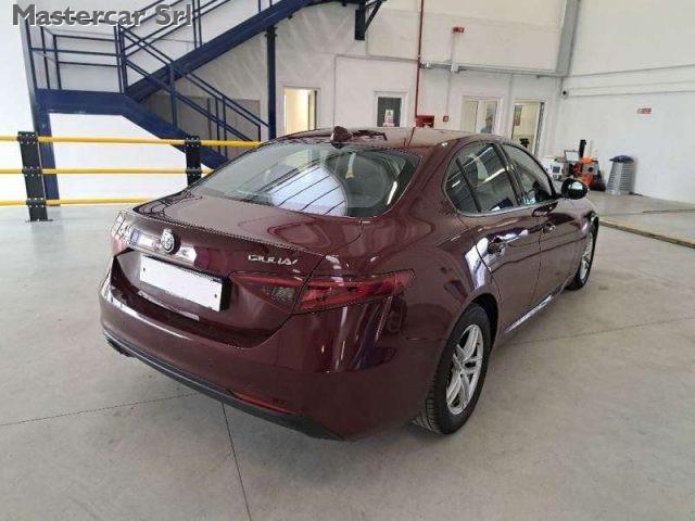 ALFA ROMEO Giulia 2.2 t Business 160cv AT8 - FV255SR