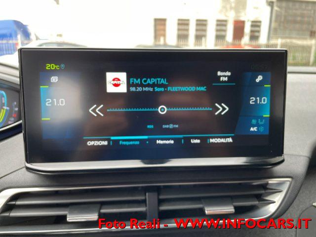 PEUGEOT 3008 Hybrid PHEV 225 e-EAT8 Allure Pack PROMO !!