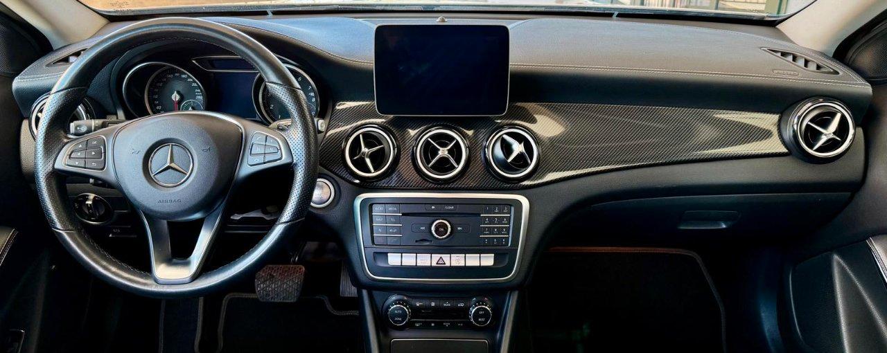 Mercedes GLA 200 Premium