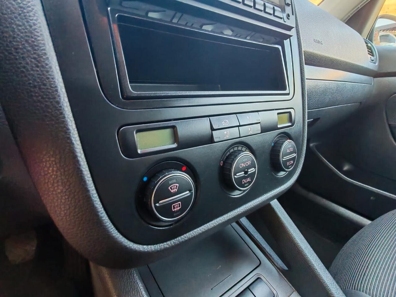 Volkswagen Golf 1.9 TDI DPF 5p. Comfort. BlueMot.