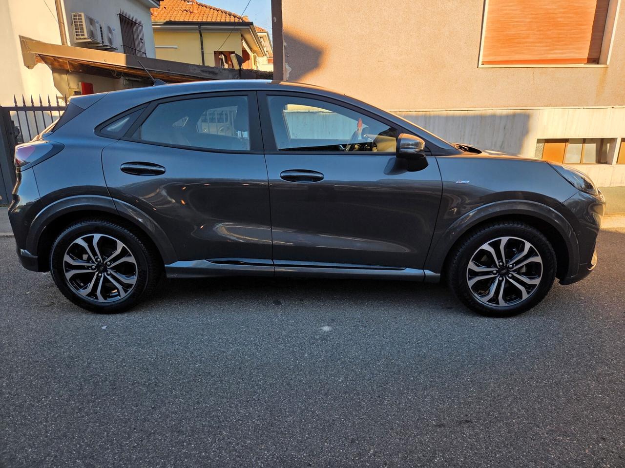 Ford Puma 1.0 EcoBoost Hybrid 125 CV S&S ST-Line