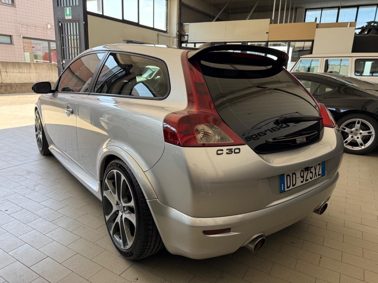 Volvo C30 T5 R design