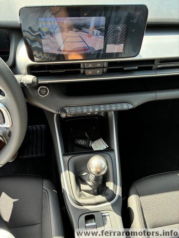 Jeep Avenger 1.2 Turbo 100 CV Summit a 254 euro al mese