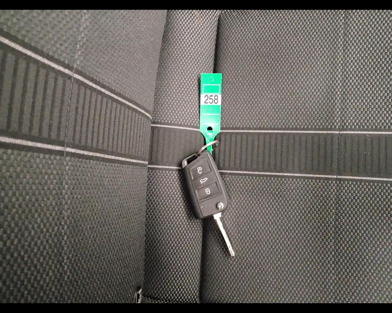 VOLKSWAGEN Polo VI 2022 - Polo 1.0 tsi Style 95cv