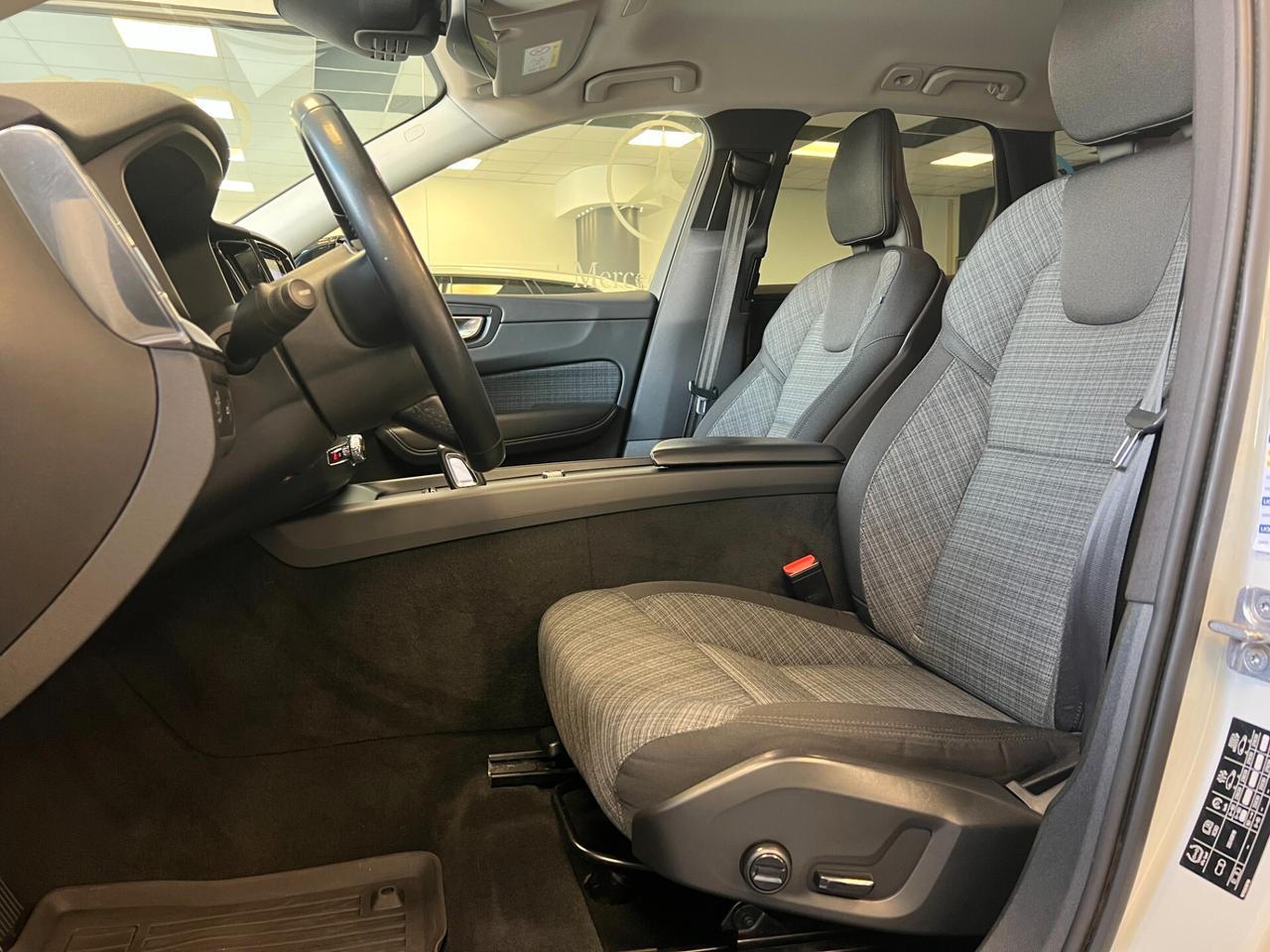 Volvo XC 60 X B4 (d) AWD Geartronic Momentum
