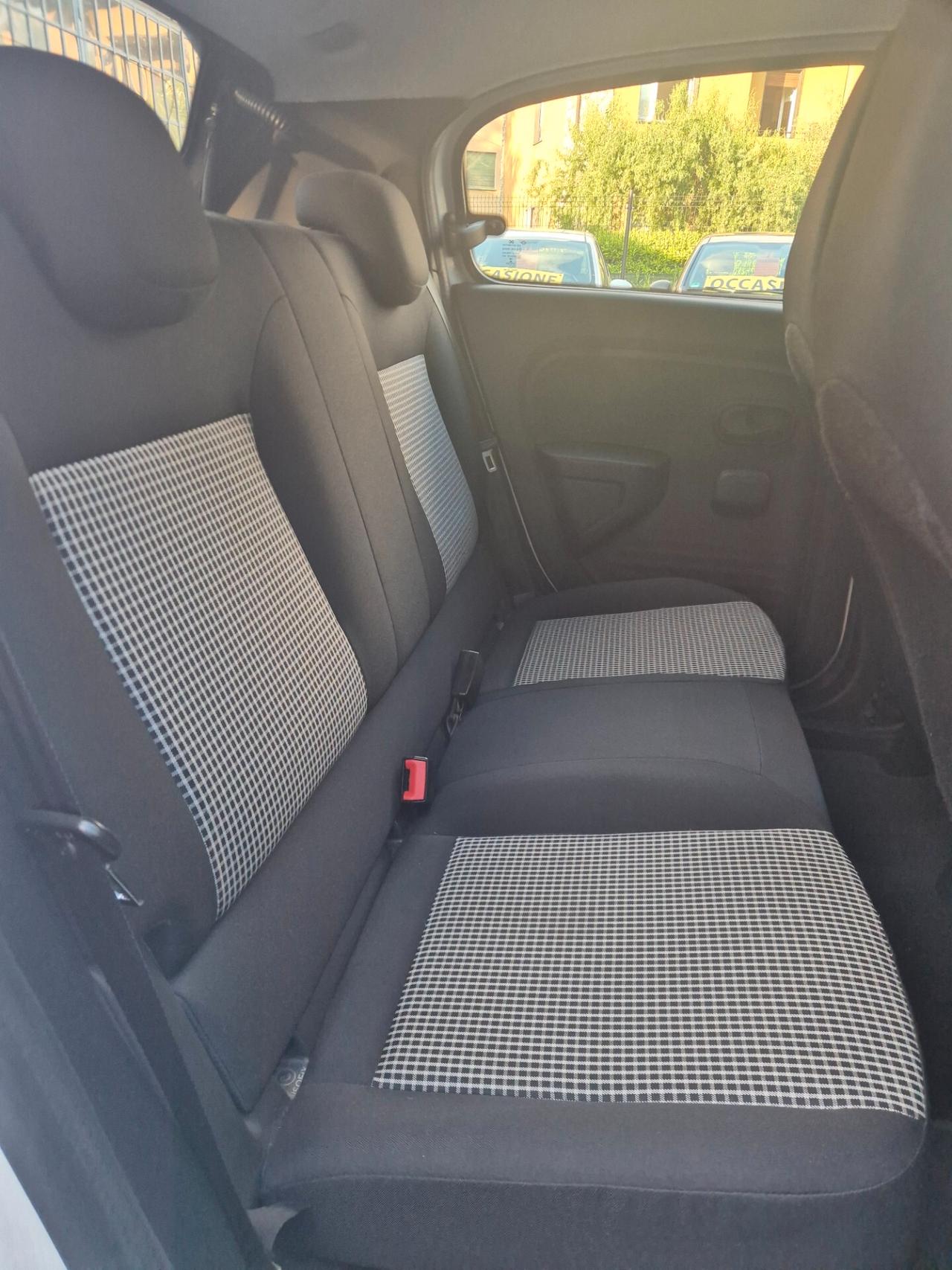 Renault Twingo 1.0 SCe Live neo patentati