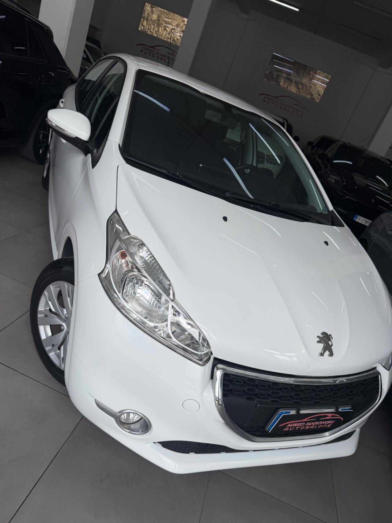 Peugeot 208 1.2 BENZ 5 porte FINANZIABILE