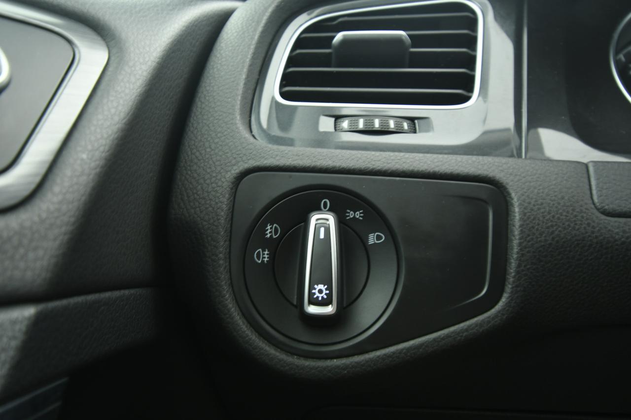 VOLKSWAGEN Golf 5p 1.6 tdi Highline 115cv dsg X COMMERCIANTI ACC+LED