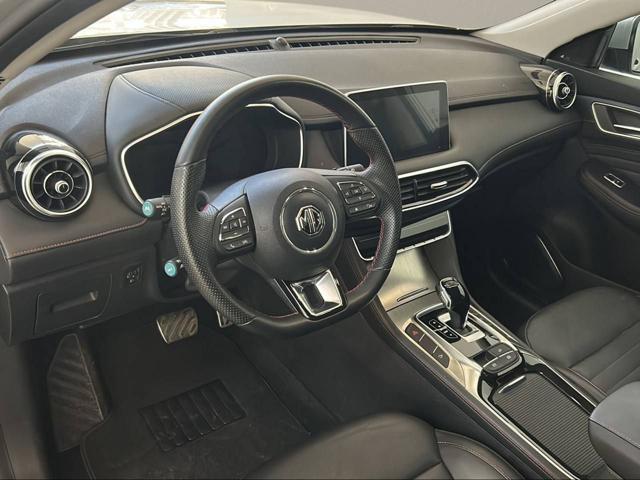 MG HS 1.5T-GDI AT Luxury