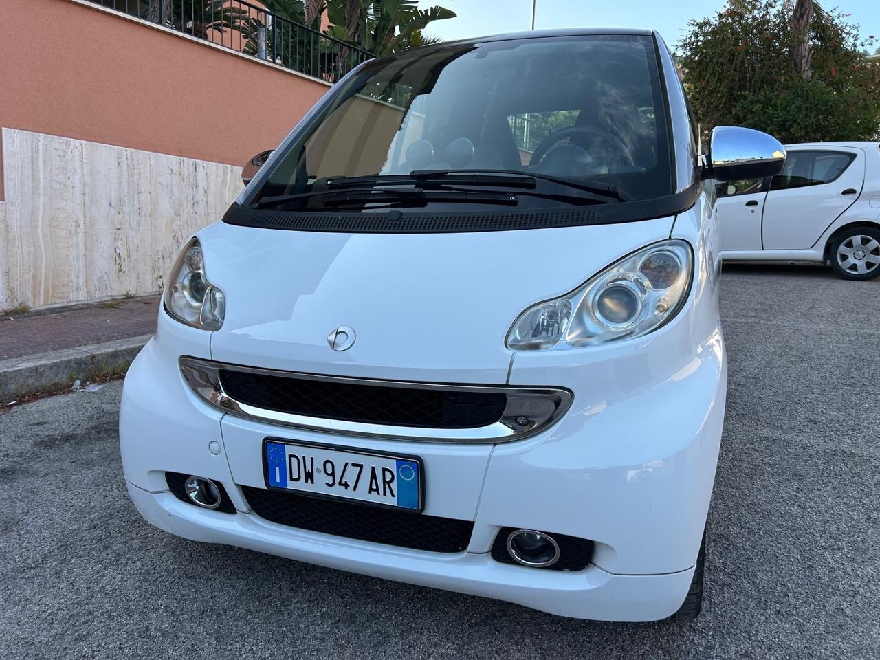 Smart ForTwo 1.0 benz ideale per neopatentati