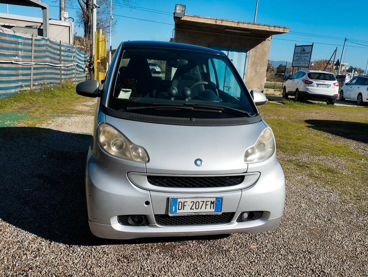 Smart ForTwo 1000 52 kW coupé limited one