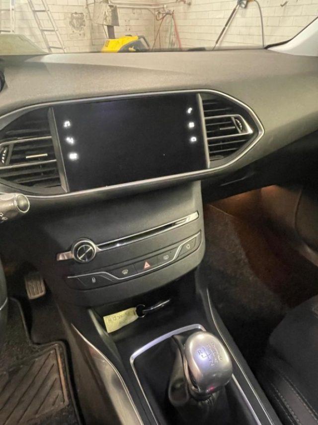 PEUGEOT 308 BlueHDi 130 S&S Allure