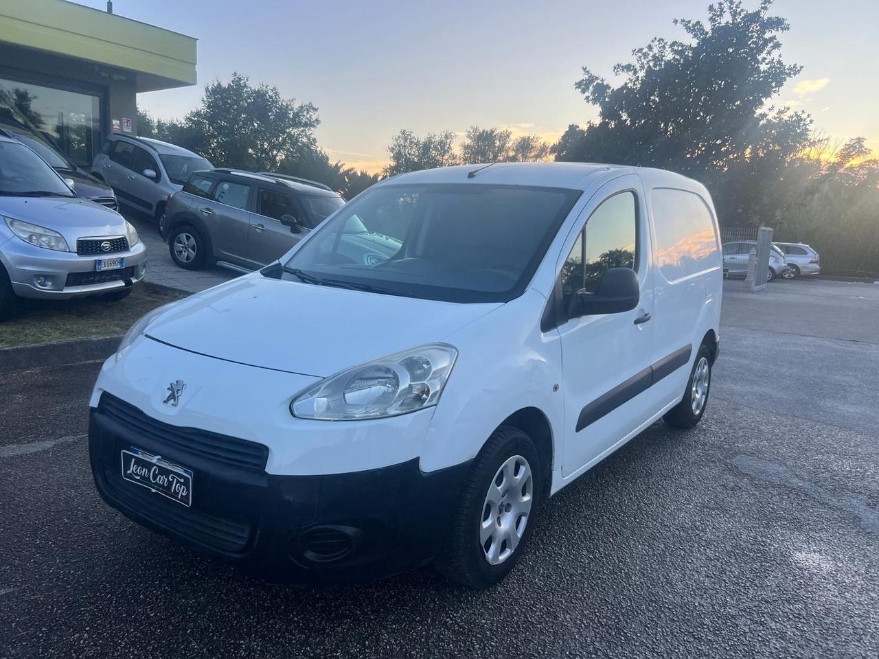 Peugeot Partner 1.6 HDi 90CV furgone 3 posti anni 2015 garantito