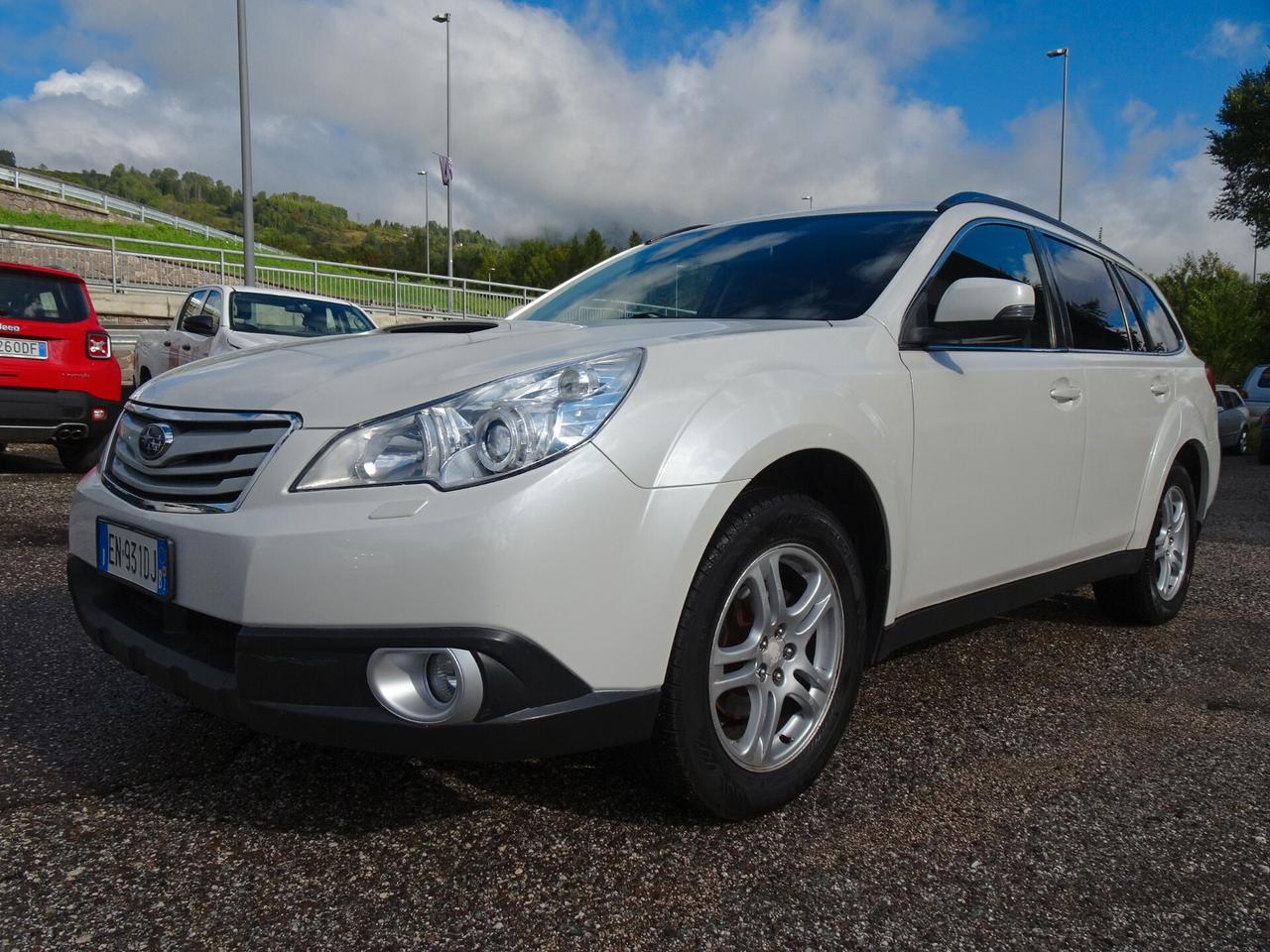 Subaru OUTBACK 2.0D Trend Limited
