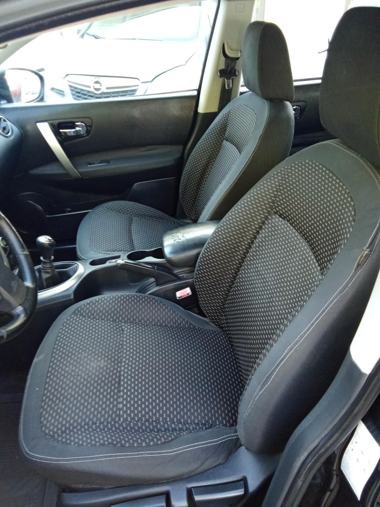 Nissan Qashqai 1.5 dCi DPF 011
