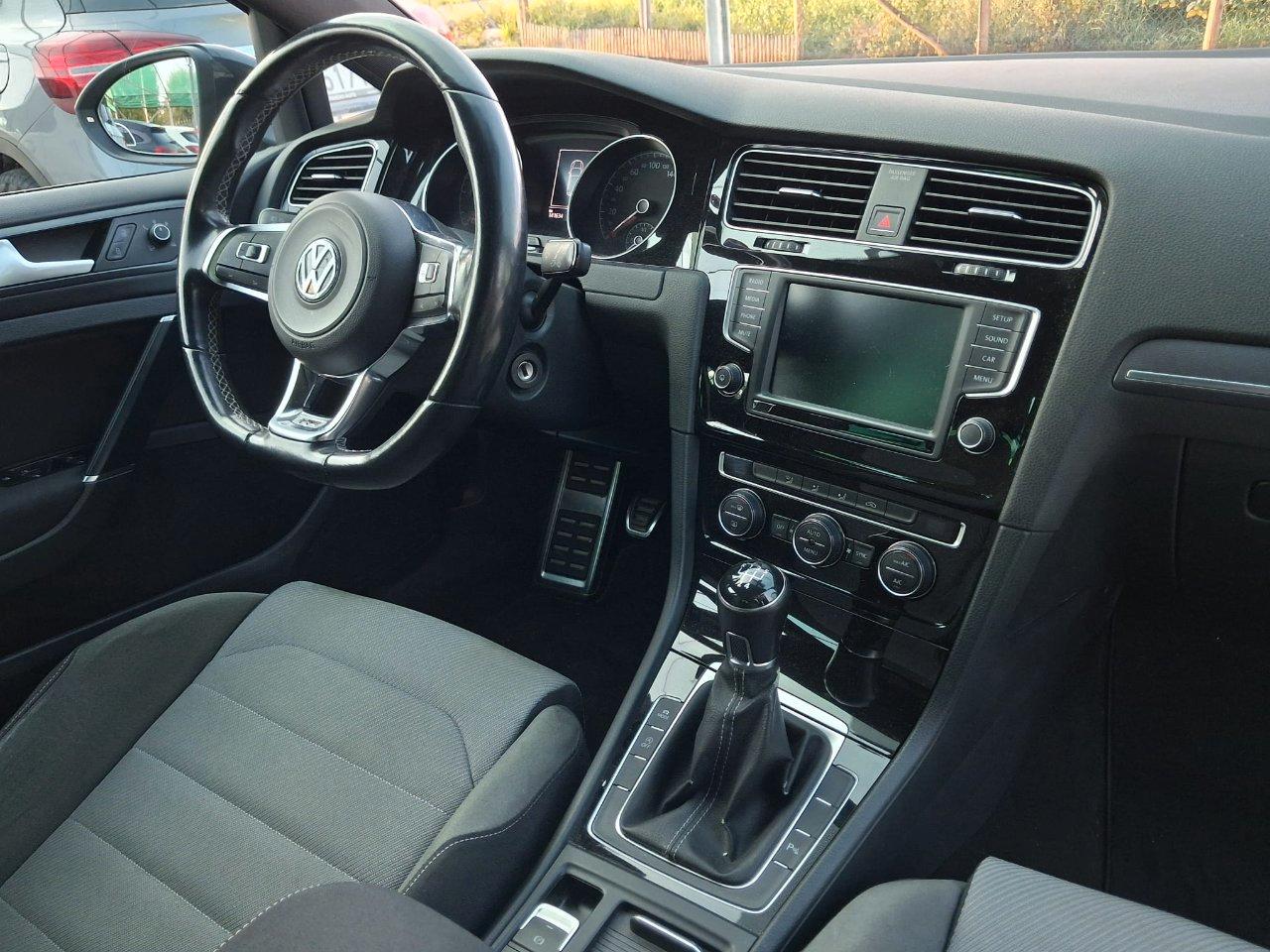 Volkswagen Golf 5 Porte 1.6 tdi (btdi) R-Line Highline 110cv