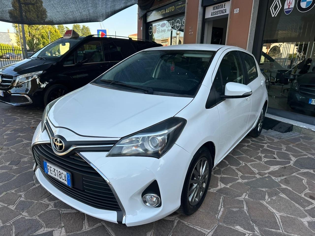 Toyota Yaris 1.0 5 porte Lounge 69CV NEO PATENTATI