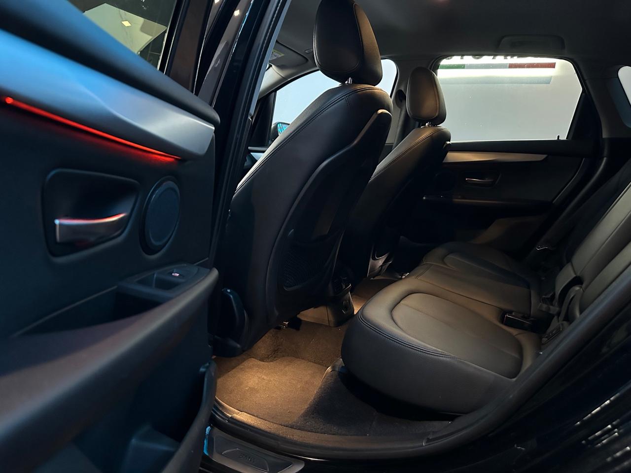 Bmw 2er Active Tourer 218d Luxury