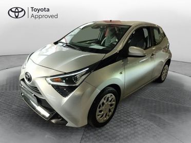 Toyota Aygo Connect 1.0 VVT-i 72 CV 5 porte x-play