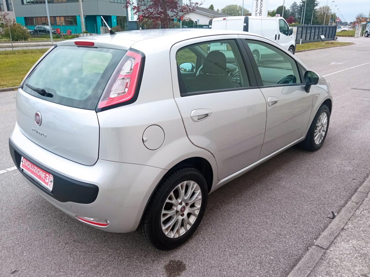 FIAT PUNTO EVO 1.2 OK NEOPATENTATI